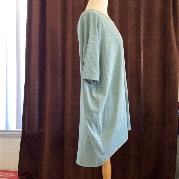 LulaRoe high low top - Picture 2 of 3